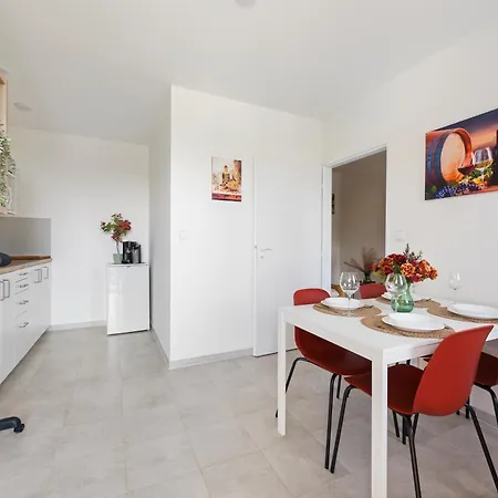 Apartmanky - & Whole House, 2-17 Guests *