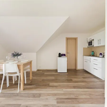 Apartmanky - & Whole House, 2-17 Guests Lejlighed
