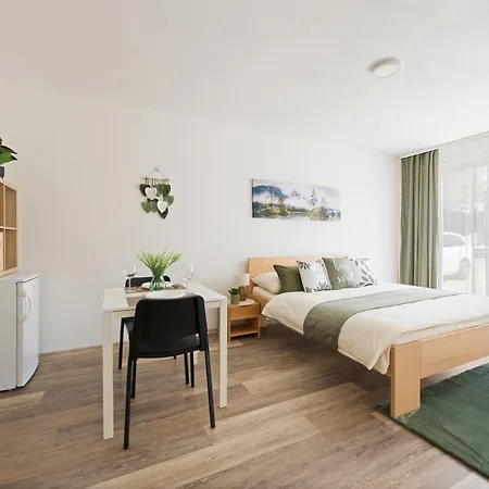 Lejlighed Apartmanky - & Whole House, 2-17 Guests Valtice
