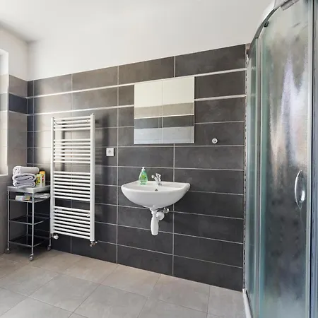 Apartmanky - & Whole House, 2-17 Guests Daire *