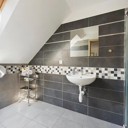 Daire Apartmanky - & Whole House, 2-17 Guests