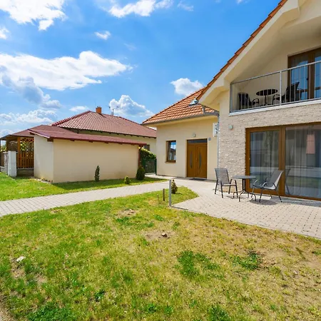 Apartmanky - & Whole House, 2-17 Guests